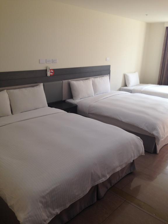 Big Bear Hotel Kaohsiung Zewnętrze zdjęcie