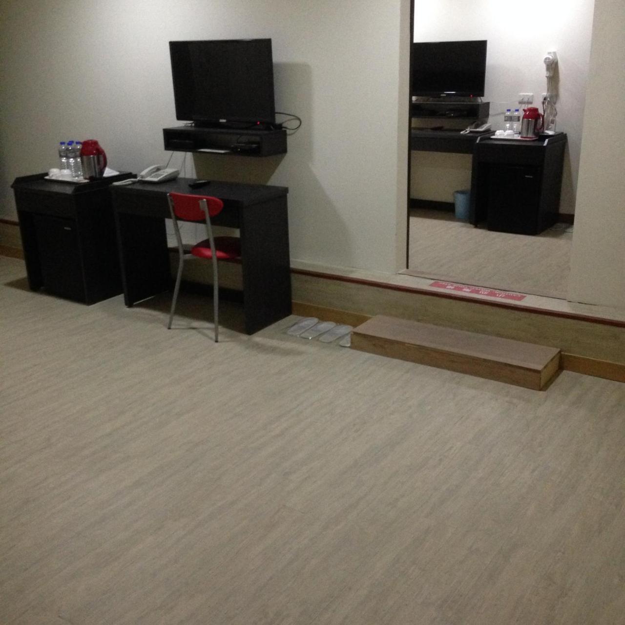 Big Bear Hotel Kaohsiung Zewnętrze zdjęcie